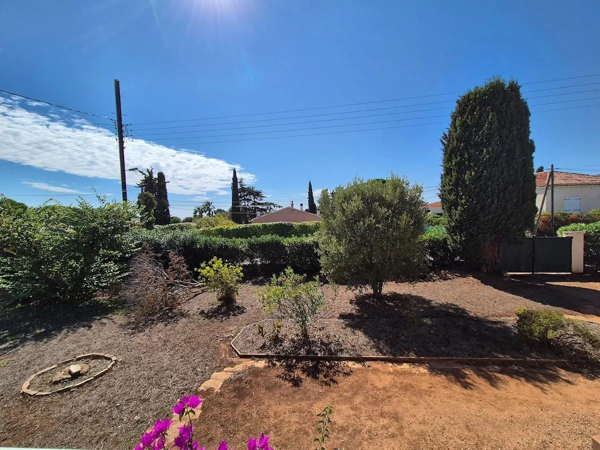Holiday home Maison Familliale, Vaste Jardin Proche Mer Et Centre Ville Bandol